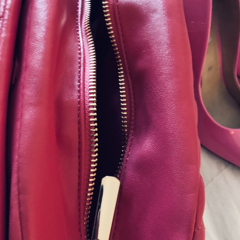 #PrettyInPink ....Pink Purse 👛😍 - Picture 5 of 6